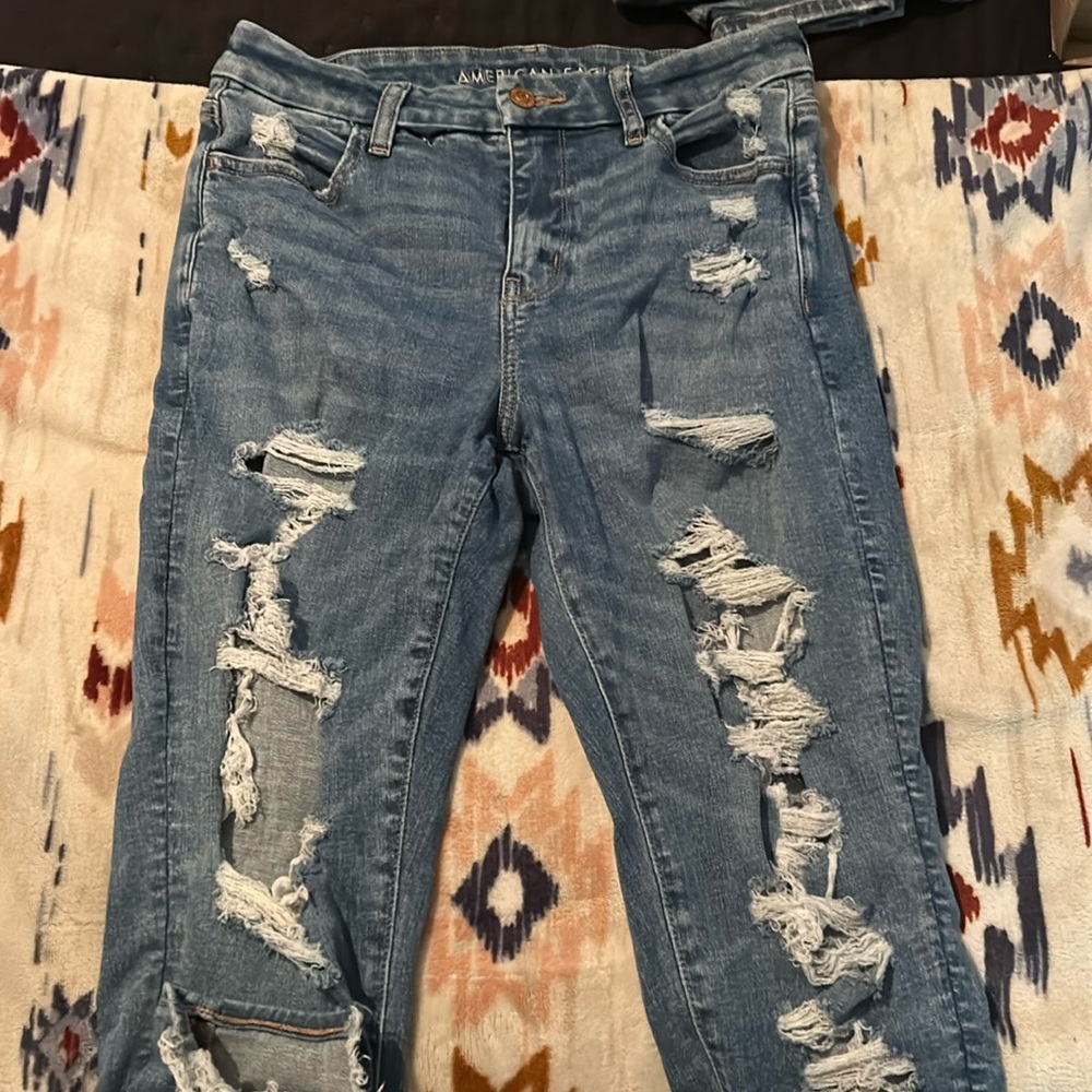 Distressed American Eagle Jeans 
Brand new